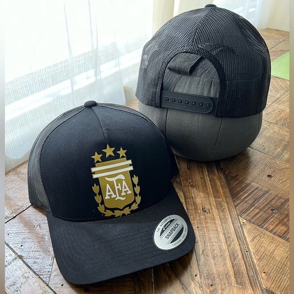 Other - New 2024 Argentina 3 stars, black trucker hat Leo Messi #10
